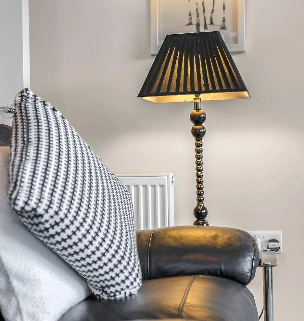 Apartment Auteil Suite By Bonjour Residences Edinburgh United Kingdom